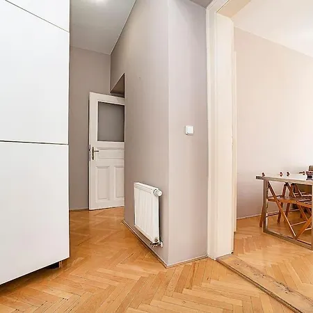 Cozy And Sunny In Uptown Appartement *
