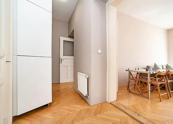 Cozy And Sunny In Uptown Appartement *